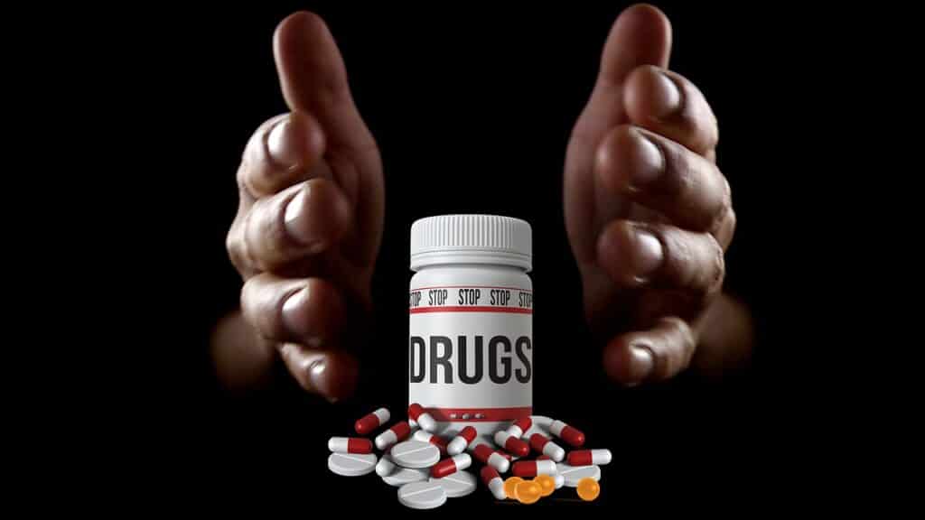 por que consumen droga los adolescentes